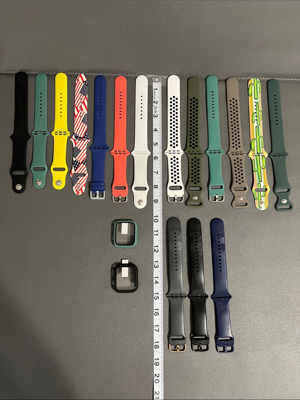 16 Smart Watch silicone bands/2 Watch protectors